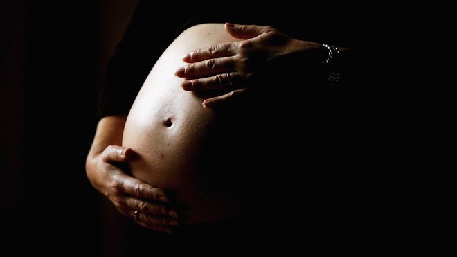 teen pregnant.JPG